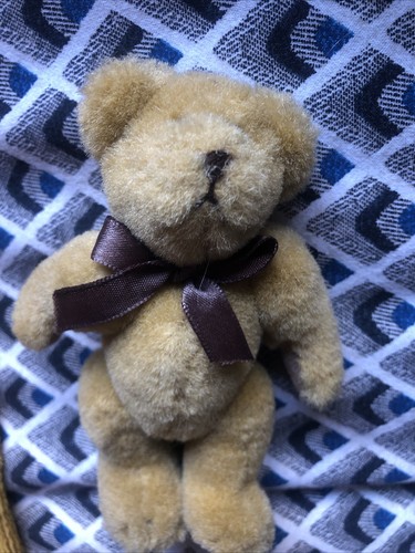Lovely little fully - lovely,