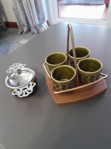 Wyncraft ceramic egg cups and - cups,