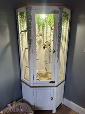 Aviarys and indoor Vivariums