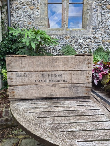 Genuine vintage wooden - genuine, crate