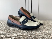 Hotter Shoes Deck/ Boat Style Slip On Navy + Cream + Tan Leather Women Size 5.5