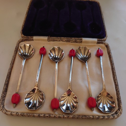 Six boxed art deco - six,