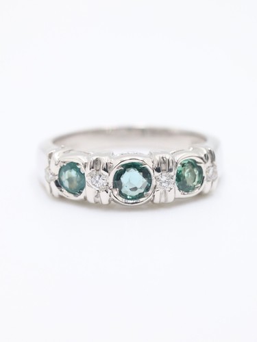 18ct white gold natural - 18ct,
