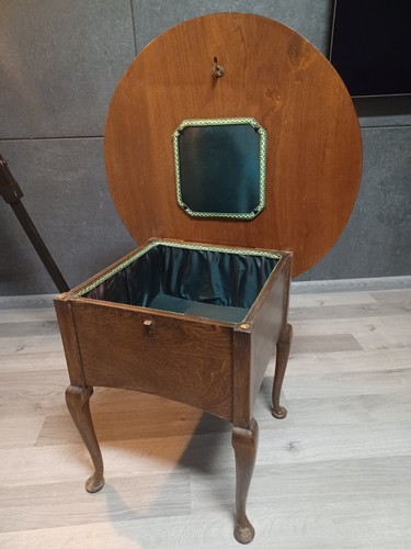 Vintage oak circular sewing - vintage,