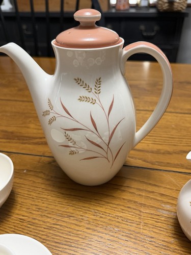 Teapot vintage royal doulton - vintage,