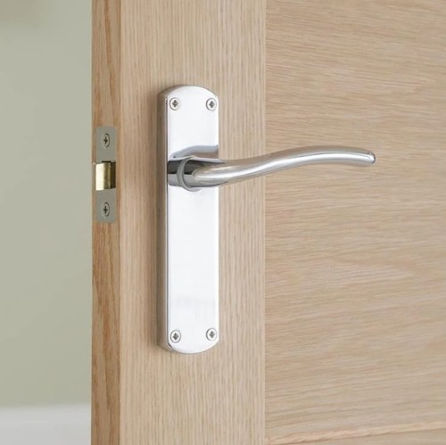 Howdens yarwell door - yarwell,