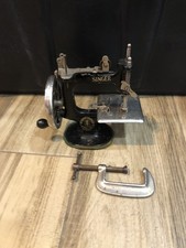 vintage old singer sewing