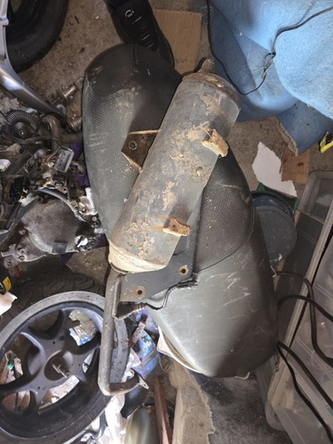 Honda pes 125 exhaust - honda,