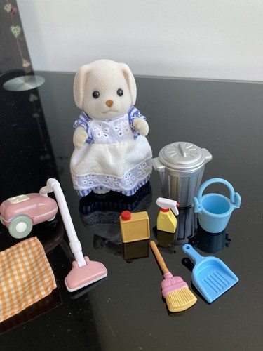 Sylvanian families housekeeper - families,