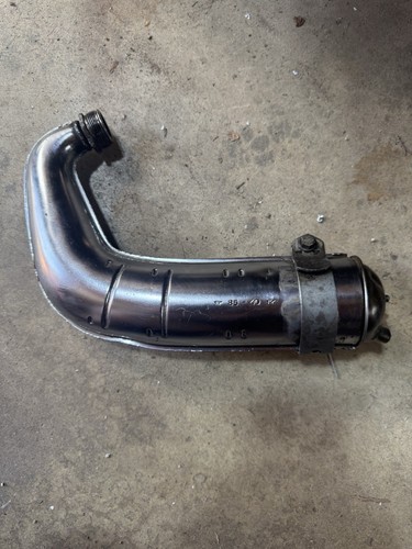 Exhaust pipe mounting - exhaust, w/