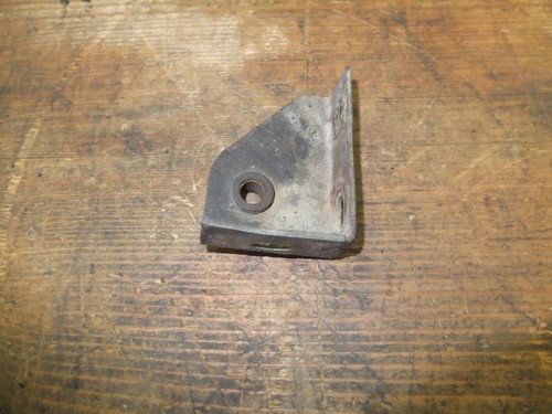 Land rover seat belt - belt, bracket