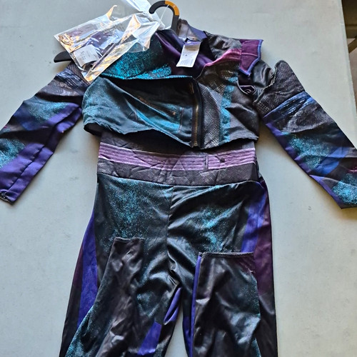 Disney descendants complete - disney,
