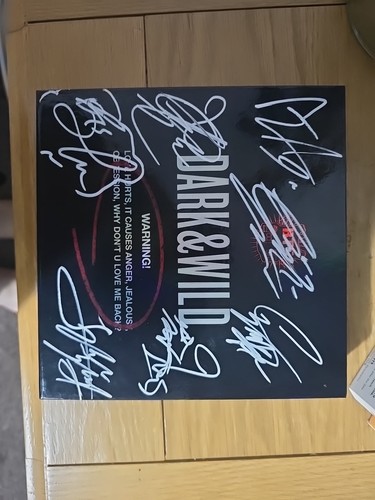 Bts mwave signed - bts,