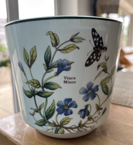 Florabunda ceramic planter - planter, –