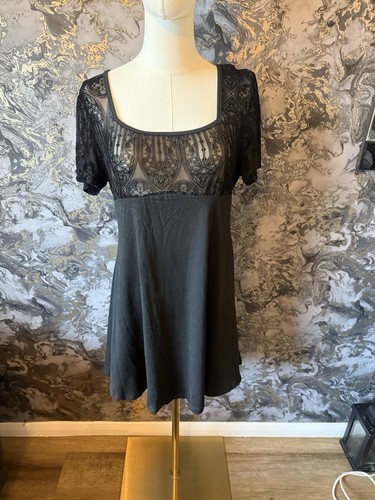 Black line dress with lace - with,