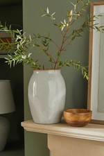 Next Grey White Reactive Glaze