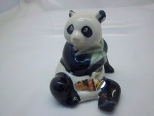 SMALL CERAMIC PANDA  (SP/221)