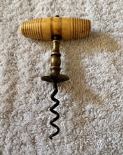 Antique handle corkscrew - , t-handle
