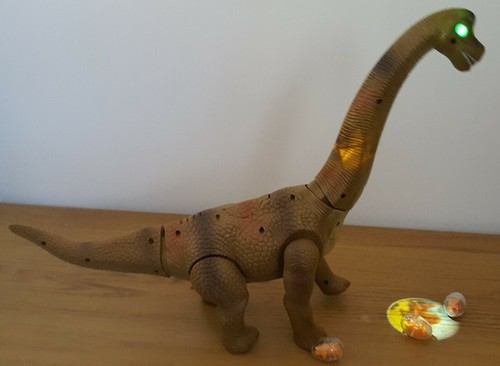 Large dinosaur world - large,