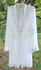 Delicates Sheer Sequined White