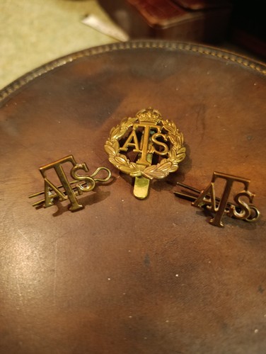 Ww2 ats cap badge and - ww2,