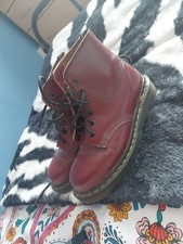 Martens made england - made,