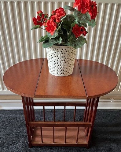 Wooden drop leaf table with - wooden,