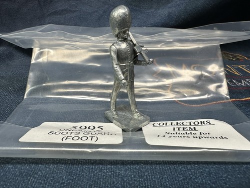 Britains scots guard - scots, soldier