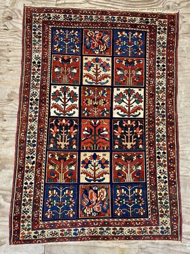 Antique per sian hand - hand, knotted