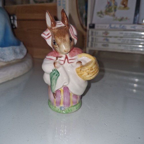 Beatrix potters mrs rabbit - beatrix,