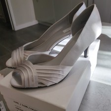 Untold Size 38 UK 5 Silver Open Toe Mid Heel Party Shoes