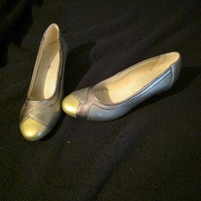 Padders Ladies Leather Low Heel Court Shoes Elegant NEW Size uk 7