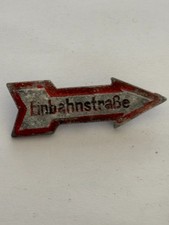 ORIGINAL WW2 GERMAN WHW WINTERHIFSWERK, DONATION BADGE N32