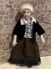 Dolls House 1/12 Scale Quality Porcelain Old Lady Doll Removable Clothes & Shoes