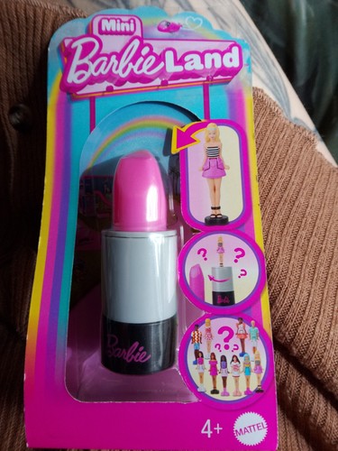 Mini barbie land - land, fashion