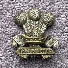 The Leinster Regiment (Royal Canadians) Bi-Metal Cap Badge, 2 lugs. KK699 refers