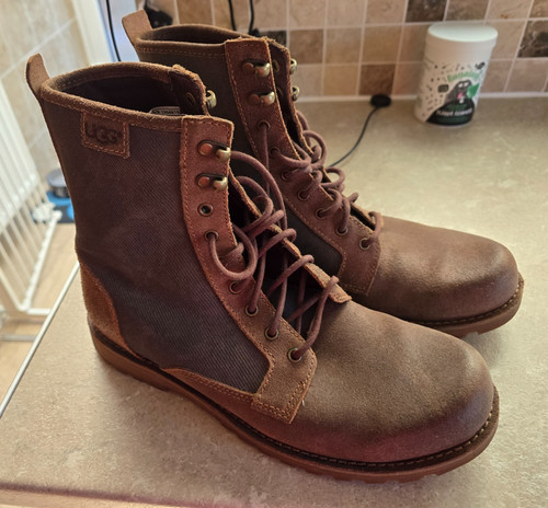 Ugg canvas and leather size - canvas, 9