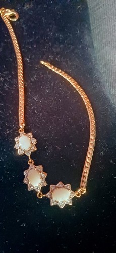 Natural opal dia - &, 9ct