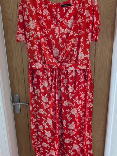 Jumpsuit with pockets.