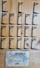 17 TRI-ANG OO GAUGE R300 CATENARY MASTS PLUS 1 POWER MAST COMPLETE WITH BASES