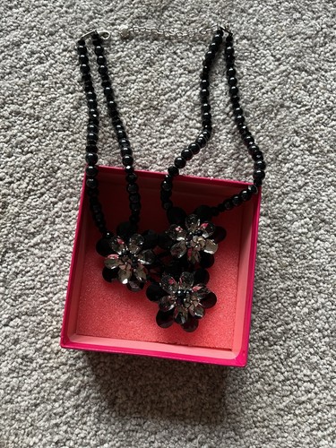 Butler wilson necklace - butler,