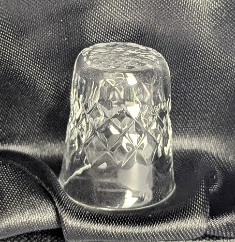 Lovely vintage cut - lovely,