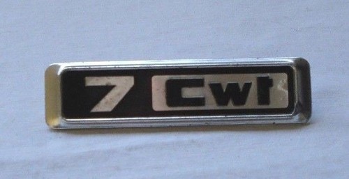 Morris marina van - 7cwt, badge