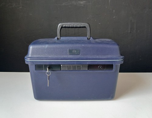 Vintage delsey hard shell - vintage,
