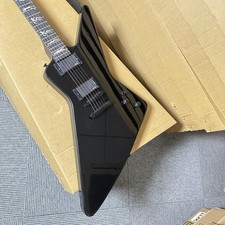 Black Man to Wolf Electric Guitar Explorer HH pickup black hardware
