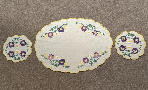 Vintage linen embroidered - linen,