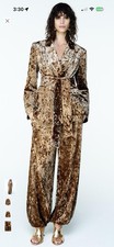 Zara Metallic velvet thread