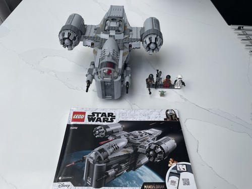 Lego star wars the mandalorian - star,