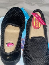 skechers black  goga max Slip