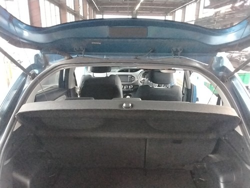 Parcel shelf toyota yaris - parcel,